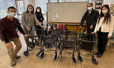 寄贈先現地訪問の様子2